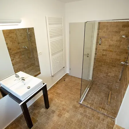 Renato House Guest house 3*